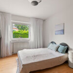 Schlafzimmer zum ruhigen Innenhof Helles Schlafzimmer zum Innenhof in Hamburg-Poppenbüttel